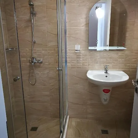 Donchevi Apartman *